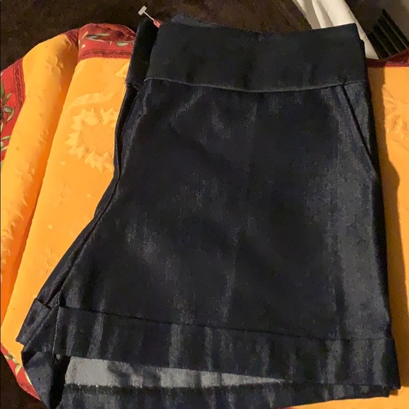 MaxRave short new in jeans shiny textured - Picture 4 of 4